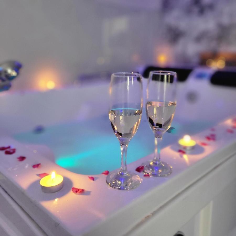 Vip Apartment For Lovers In Кишинев Екстериор снимка